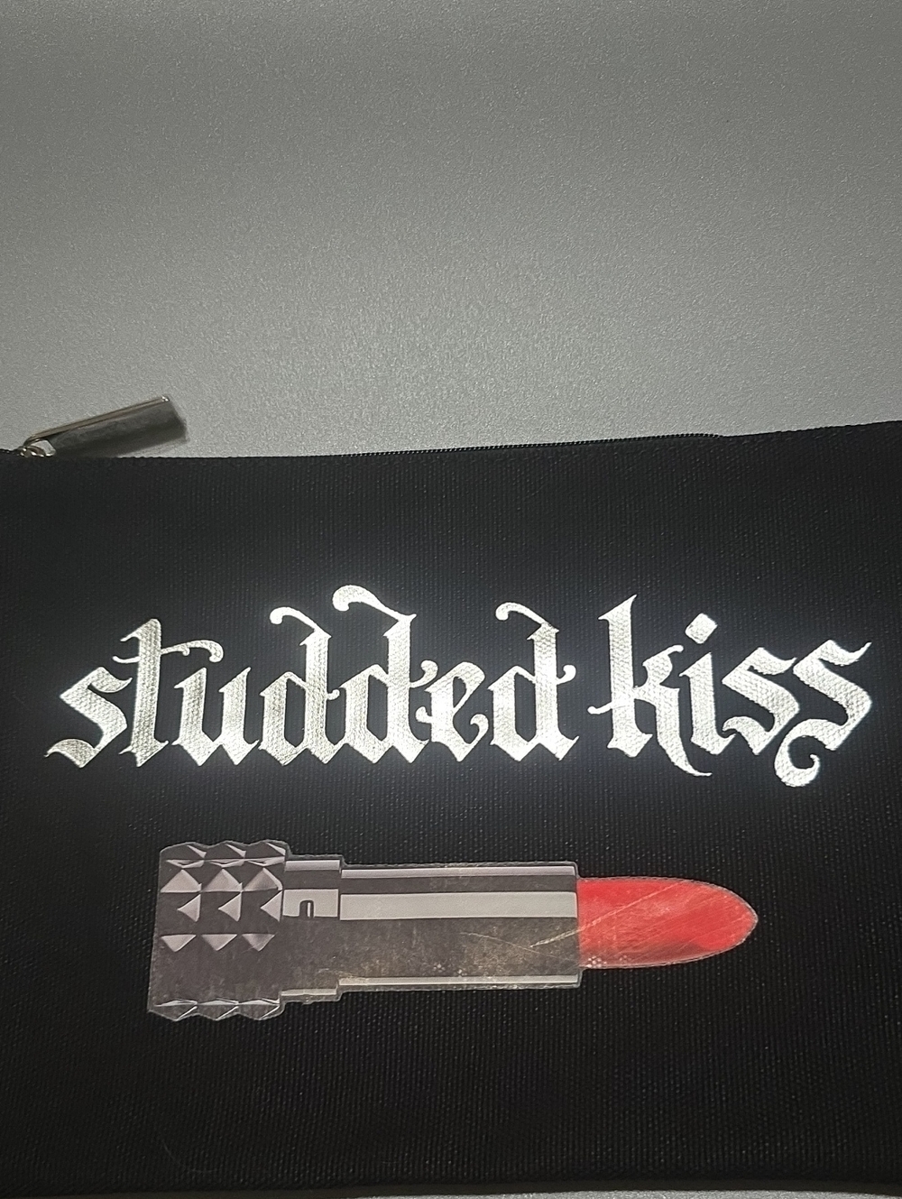 🧚♀️Kat Von D RARE Studded Kiss Logo Makeup Bag NWT